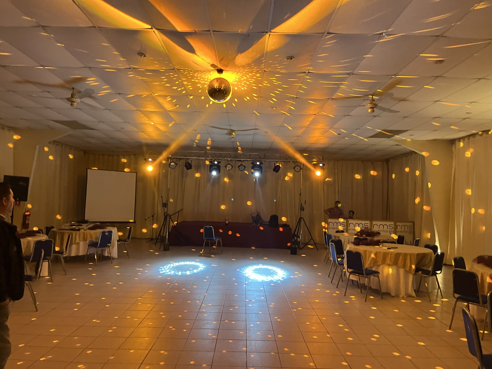 Audio e Iluminación